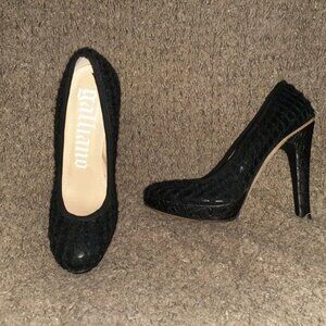 GALLIANO-Black Leather/Crochet Pumps-Croc Embossed Heels-Sz 38-Excellent